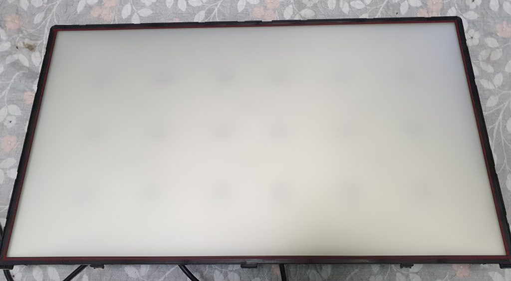 LG 32LB555B 패널 내부